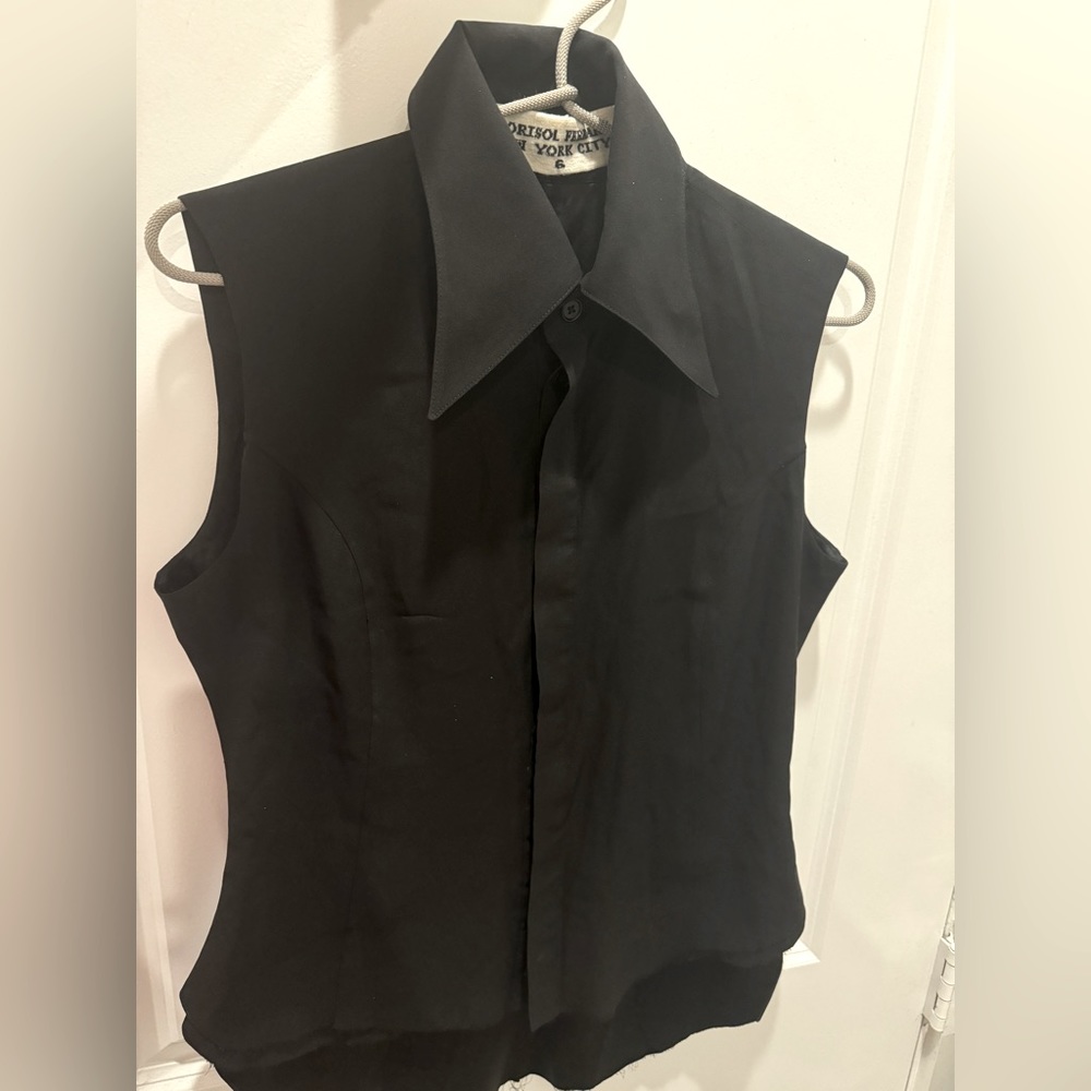 Norisol Ferrari Sleeveless Button down Shirt size 6